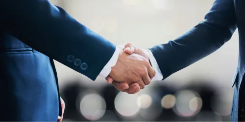 担当者と迅速にコミュニケーションをとる